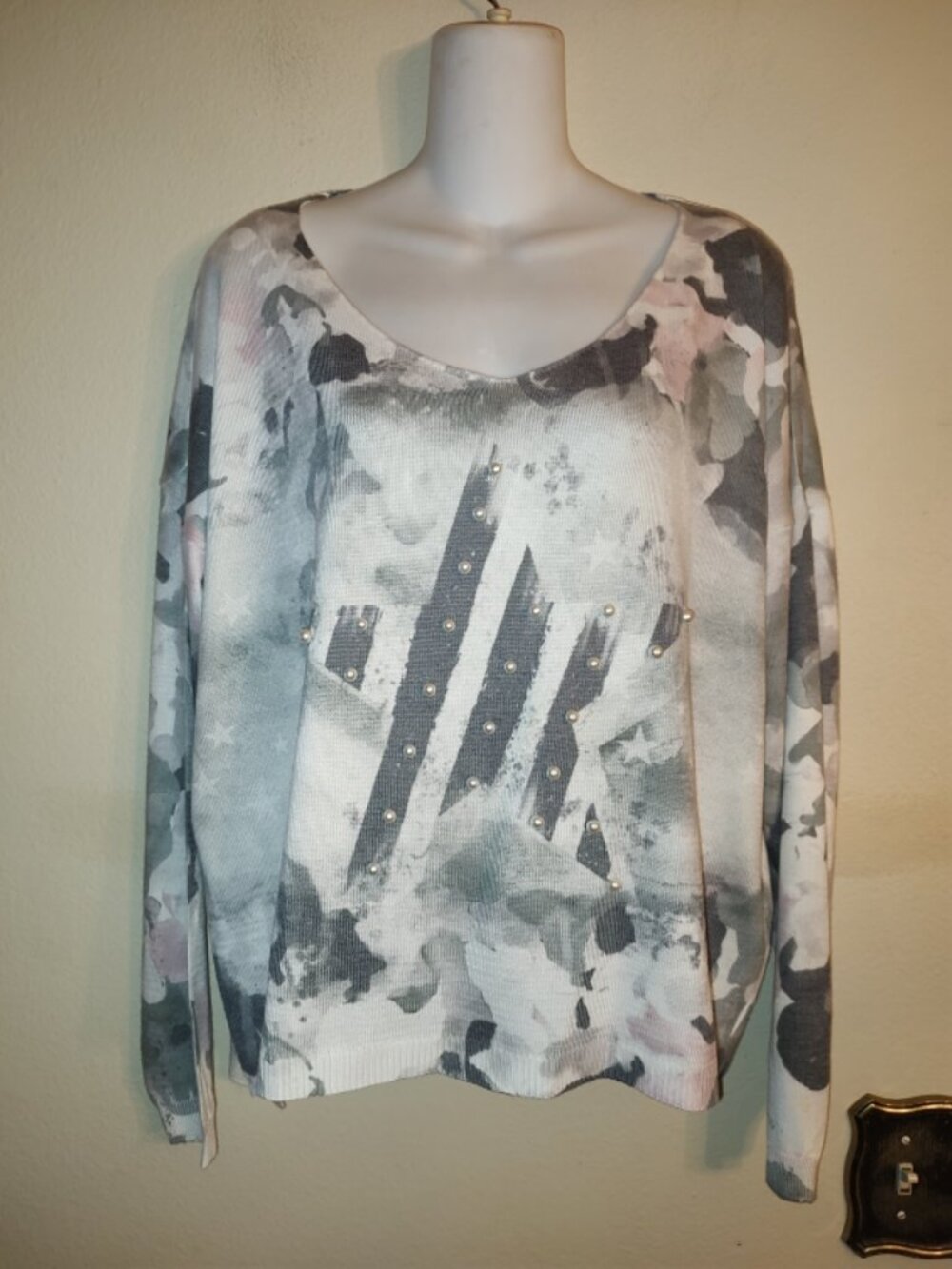 Women Tempo Paris Gray & Pastel Colors Viscose Poly Sweater Sz M/L Made in Italy